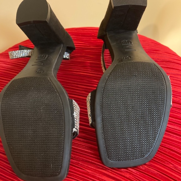 GEM Black Chunky Heel w/ Rhinestones - Picture 3 of 5